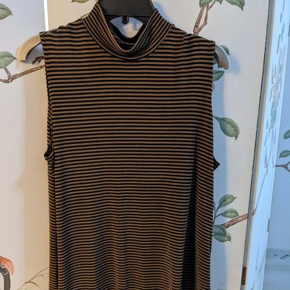 Chico's Design travel ribbed knit sleeveless top